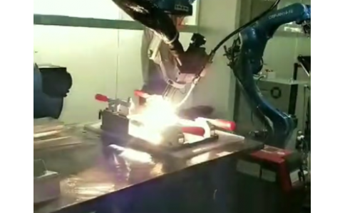 氬弧焊機(jī)器人，推拉絲脈沖鋁焊